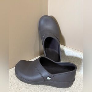 Like-New CROCS Work SHOES Clogs NO HOLES
